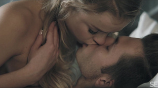 Горячие утренние ласки с Alexa Flexy – заряд бодрости