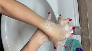 Взрывной оргазм и мокрая киска в FullHD