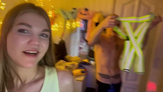 Горячая вечеринка для геев: дикий разврат и страсть в одном видео