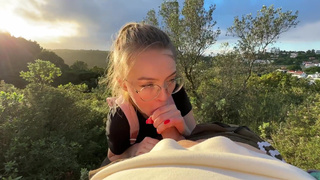 Горячее видео с минетом и случайными зрителями