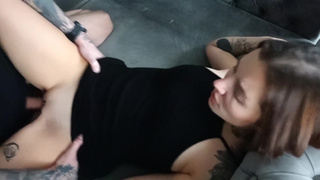 Спонтанный секс втроем: как мы разожгли друга до безумия