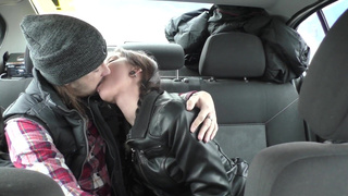 Горячая измена с лучшей подругой – страстный секс в FullHD