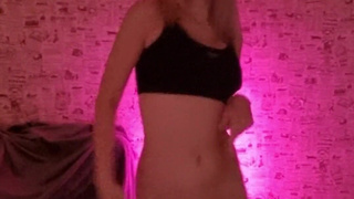 Сексуальный танец без белья – горячий стриптиз в 4K