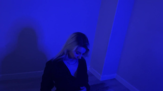 Домашнее видео с горячей блондинкой – страсть, которую не скрыть