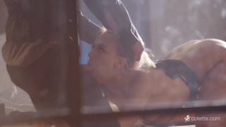 Откровенный вечер с Кирой Торн: стриптиз и жесткий секс в попку