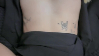 Секс с замужней женой: минетами развели, но кончила сама