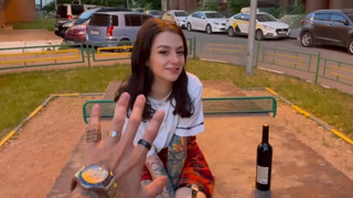 Страстный минет на крыше или жаркая порка — что выберет шалунья?