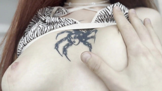 Грудь в деле: мастер-класс по горячему сексу