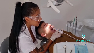 Секс-скандал в клинике: дантистка кончила от пациента