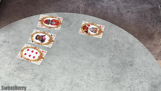 Развратная игра в карты закончилась страстным сексом