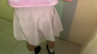 Хотела устроить шоу в подъезде — но передумала и отдалась страсти