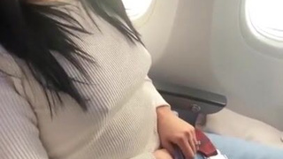 Игра с риском: кончаю в трусики при всех