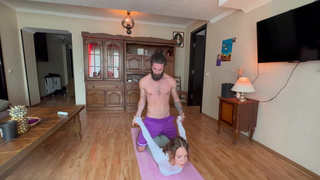 Горячие откровения: мачеха сквиртует в страстной сцене