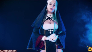 Секс-исповедь: монашка обкончалась от анальных ласк