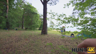 Пьяный сон и горячая лесная измена: рыжая страсть на природе