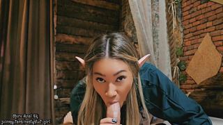 Анальные страсти на Хэллоуин: эльфийка работает магической жопой