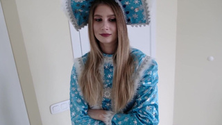 Секс-приключение Снегурки с мощным членом