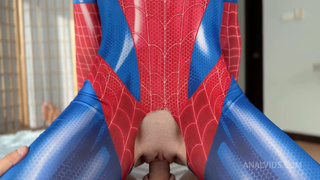 Sweetie Fox жестко доминирует в анале: лисичка превращается в страстную паучиху