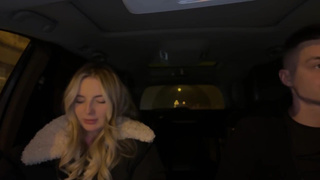 Водила не устоял: горячее видео секса в салоне такси