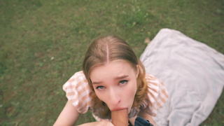 Сводная сестра и тайный ужин с сюрпризом – горячее видео для взрослых