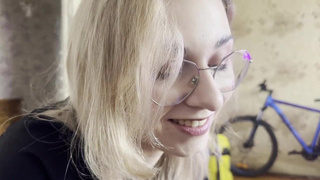 Жесткий трах и минета — заставишь лизать или расскажешь своей?