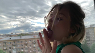 Шикарная блондиночка Milka снимается в откровенном видео 720p