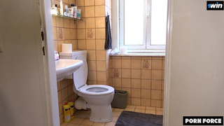 Насажу на член и выжму сквирт до капли