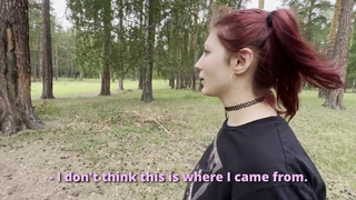 Секс в лесу с пышногрудой красоткой: дикий разврат на природе