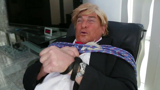 Куколд связан, а жена наслаждается черным любовником