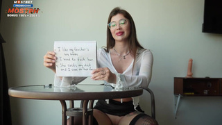 Преподавательница кончает на моём члене – горячее студенческое порно со страстной училкой