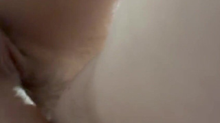 Соседка подглядела мой член — теперь не удержалась!