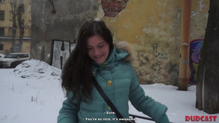 Неожиданный разворот: её раздели доггистайл и жестко трахнули