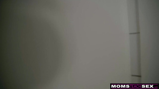 Запретный плод сладок: мачеха переспала с пасынком после брата