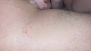 Реальное секс-видео: водитель и страстная украинка в машине