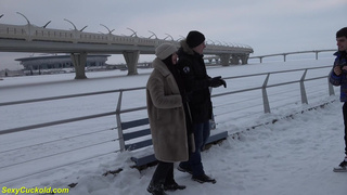 Секс-сюрприз от куколда – страстная измена на глазах у всех