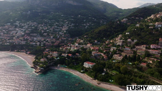 Супружеская благодарность: страстный минет и горячий секс за новый дом