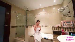 Кейт Курай 21.03.15 – страстный триллер с соблазнительной соседкой