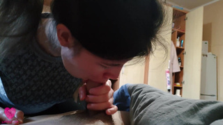 Утренний минет для бодрости: сладкое пробуждение с нежными ласками