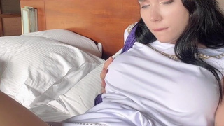 Греческая богиня страсти: горячее поклонение в HD