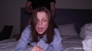 Юная бунтарка Лама Грэй жаждет страстного проникновения пальцами