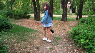 Great quick blowjob in the park with cum in mouth