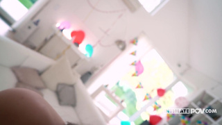 День рождения мечты: три соблазнительницы дарят незабываемый секс-опыт