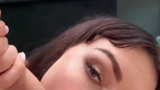 Искусство глубокого минета от соблазнительной красотки