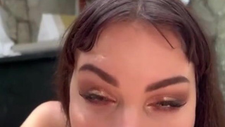 Искусство глубокого минета от соблазнительной красотки